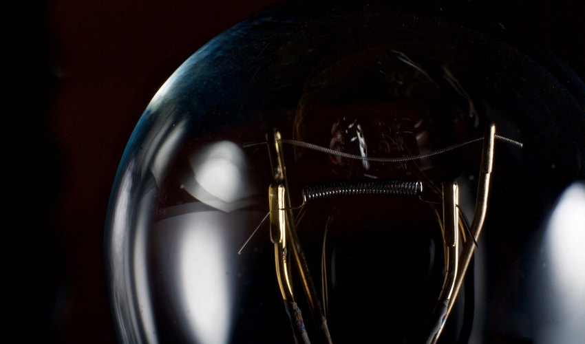 88enne lasciato senza corrente da Enel, l’azienda perde la causa e rimborsa l’utente